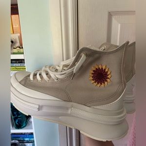 Run Star Legacy CX Platform Festival Florals Never Worn
